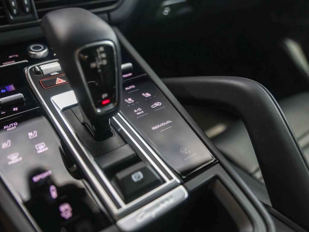 Certified 2023 Porsche Cayenne GTS AWD/4WD image 27