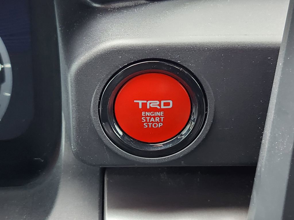 Used 2025 Toyota Tacoma TRD Sport AWD/4WD image 14