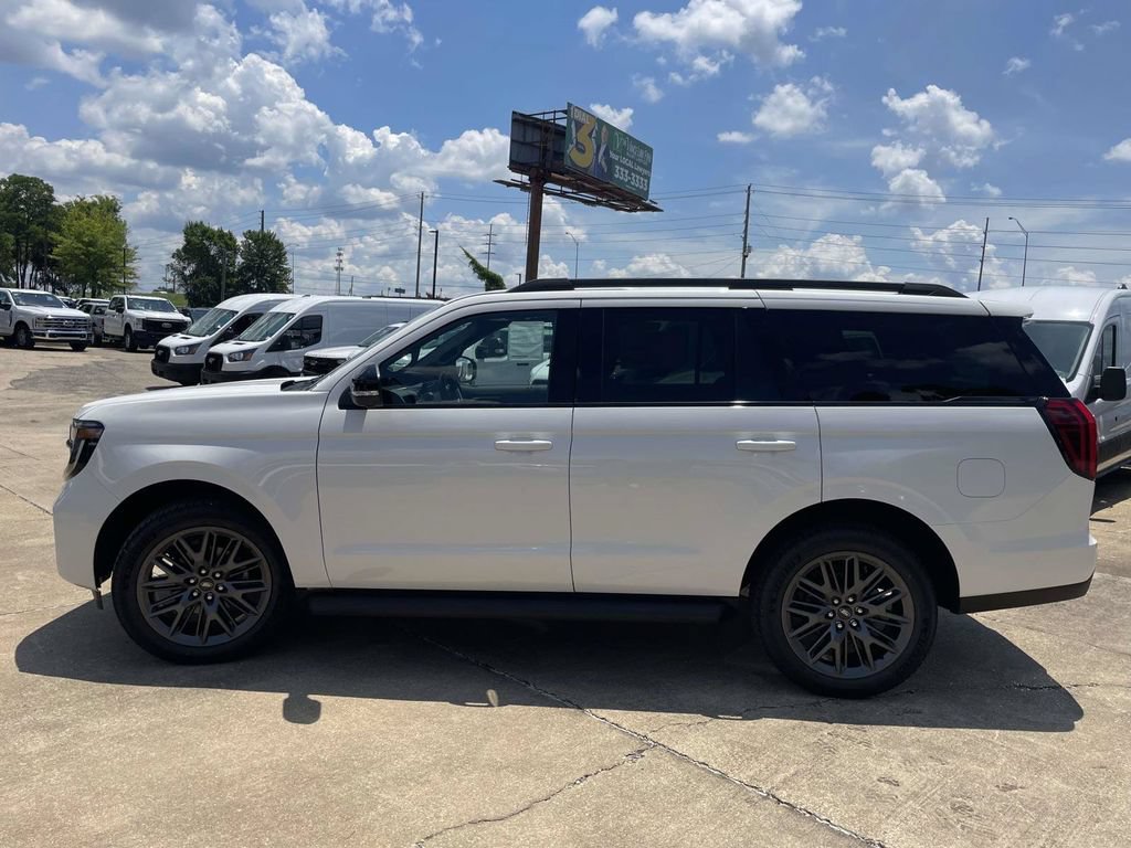 New 2026 Ford Expedition Platinum w/ Stealth Appearance Package AWD/4WD image 6