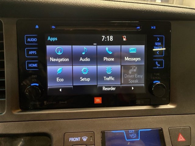 Used 2017 Toyota Sienna Limited image 24