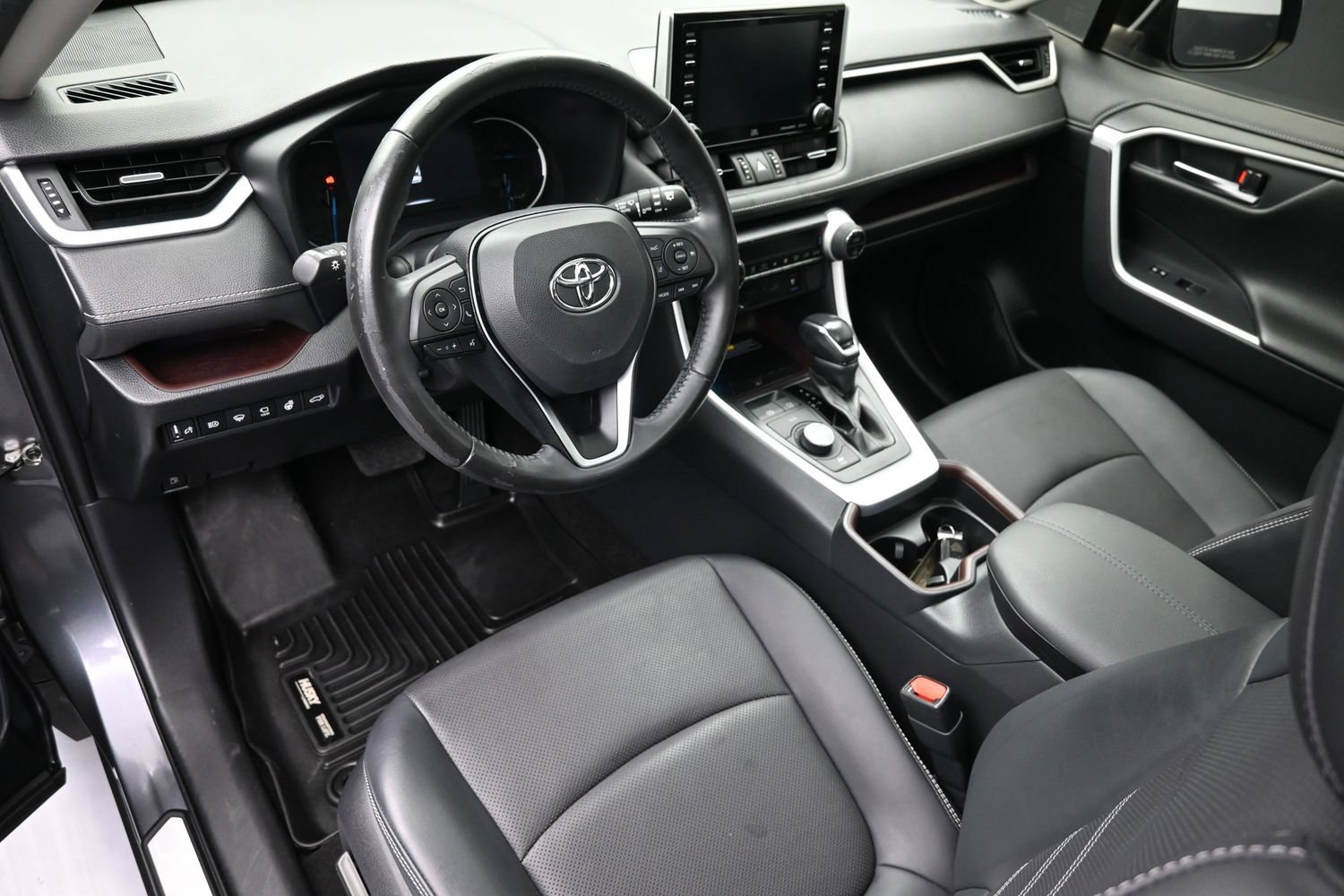 Used 2019 Toyota RAV4 Limited AWD/4WD image 22