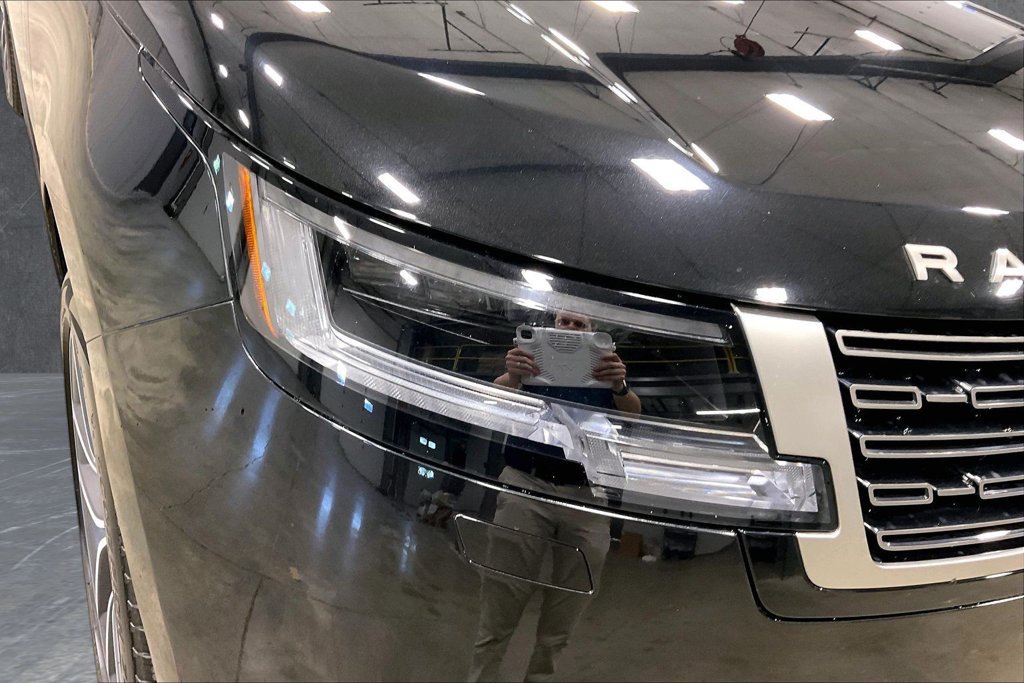 Certified 2023 Land Rover Range Rover Long Wheelbase Autobiography AWD/4WD image 33