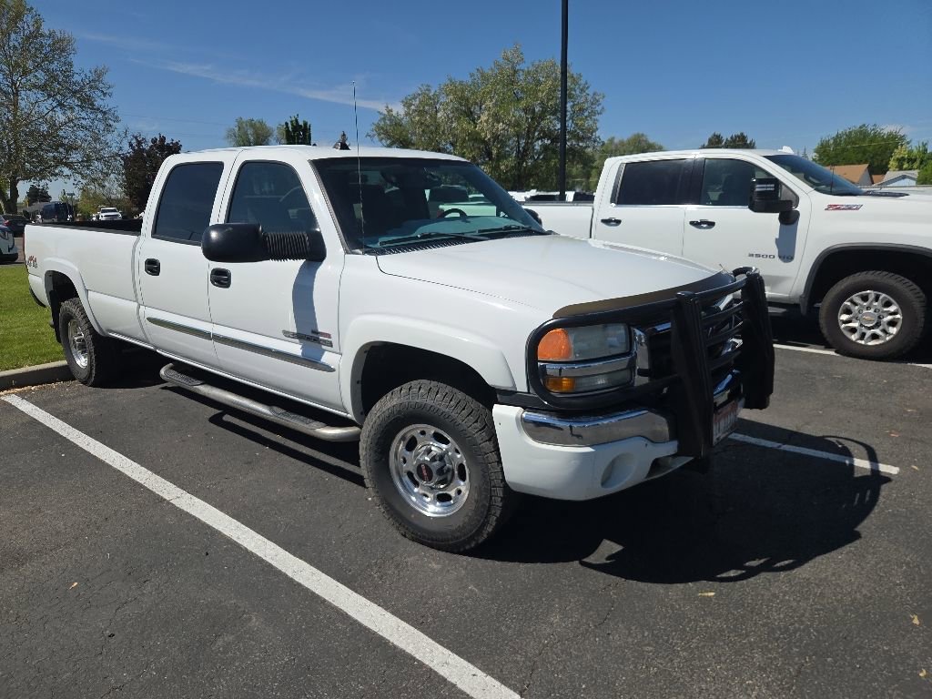 Used 2004 GMC Sierra 2500 SLE w/ Heavy-Duty Power Package AWD/4WD image 1