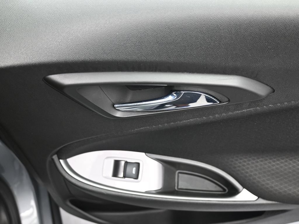 Used 2023 Chevrolet Malibu LT FWD image 26