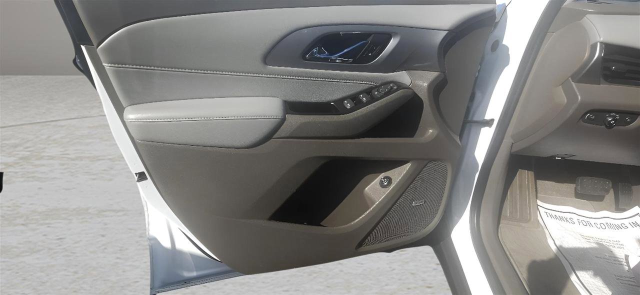 Used 2018 Chevrolet Traverse LT AWD/4WD image 8