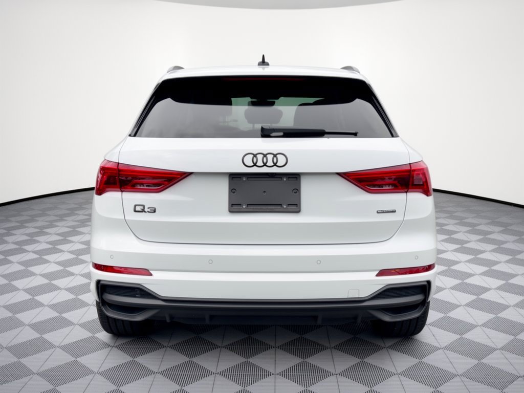 Used 2025 Audi Q3 2.0T Premium w/ Convenience Package AWD/4WD image 11