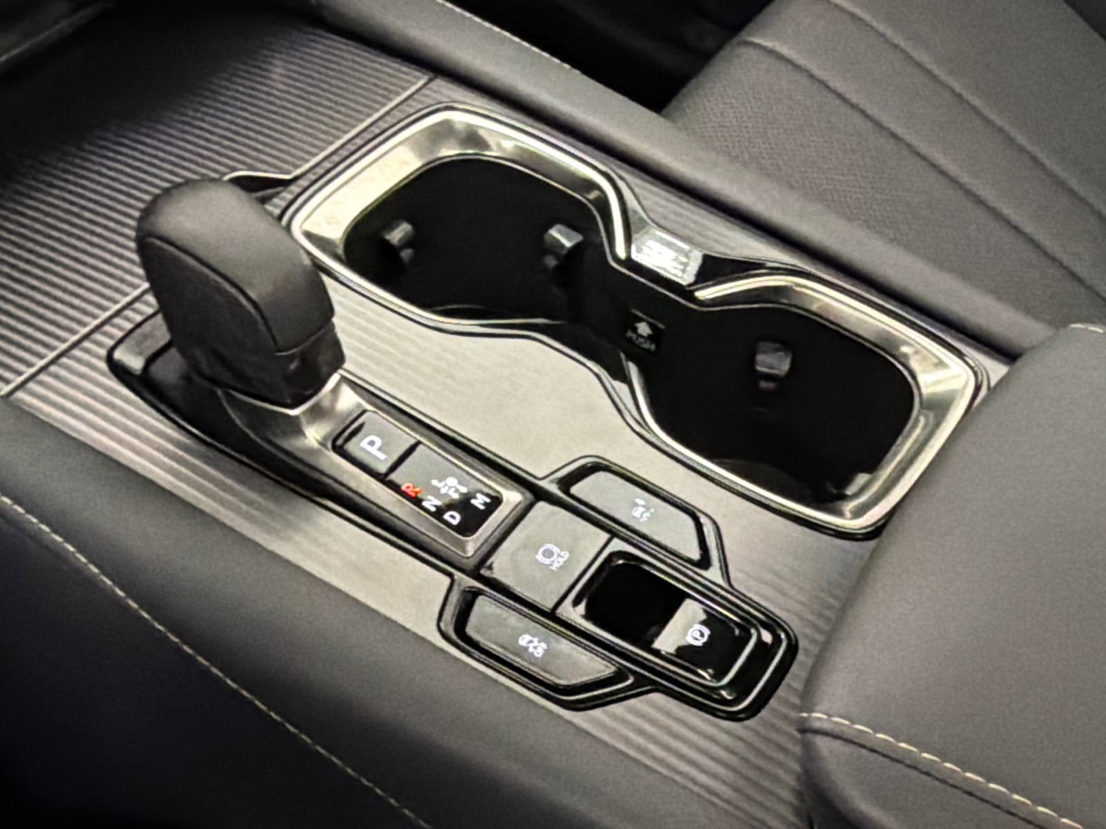 Used 2024 Lexus RX 500h F Sport w/ Convenience Package image 29