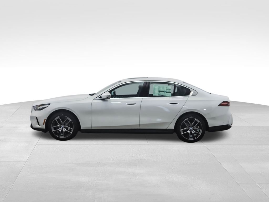 New 2026 BMW 530i xDrive image 2