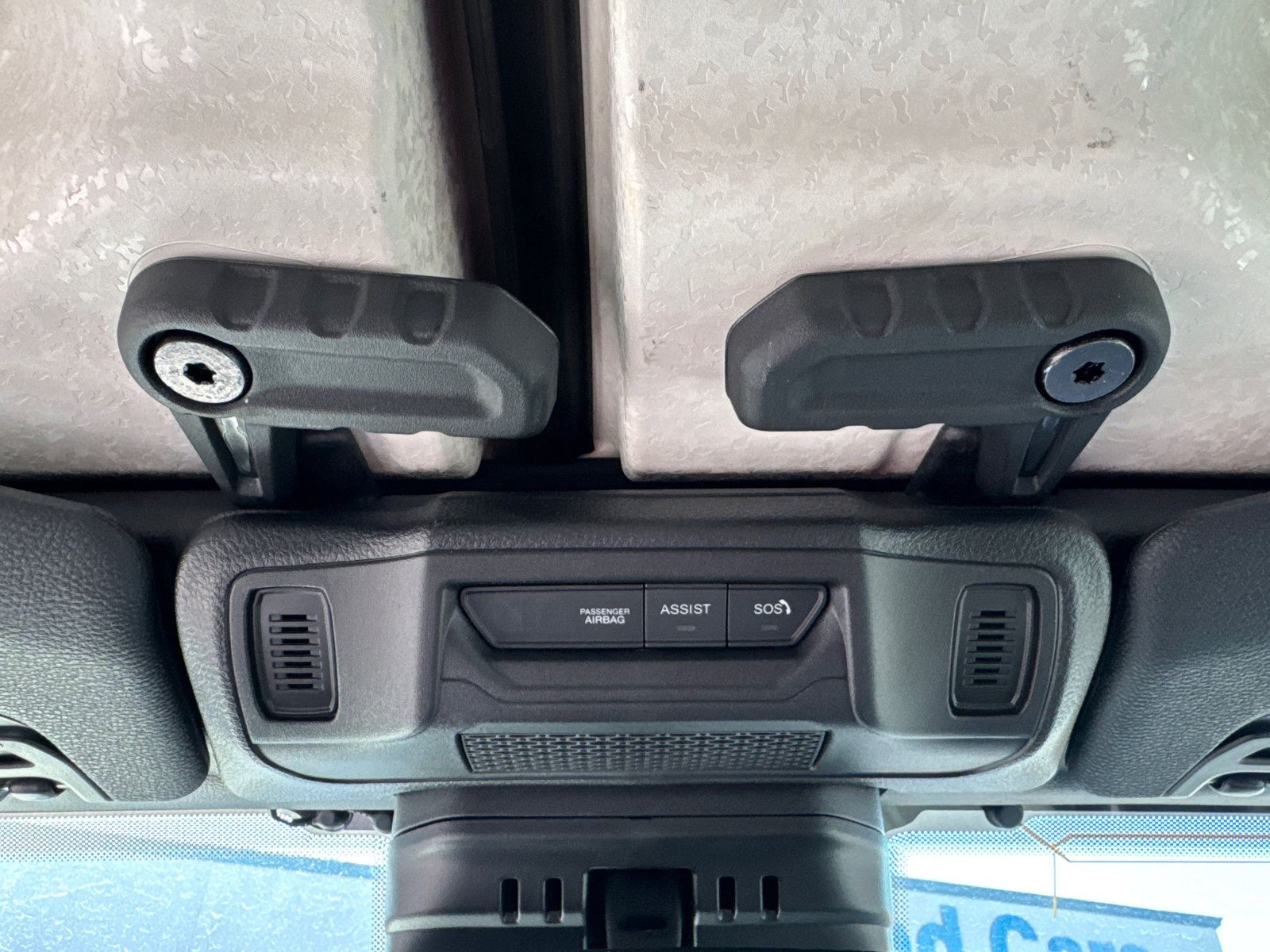 Used 2025 Jeep Wrangler Sport S image 10