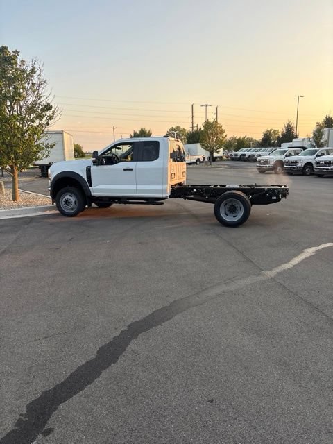 New 2027 Ford F550 4x4 Supercab Super Duty w/ XL Chrome Package image 8