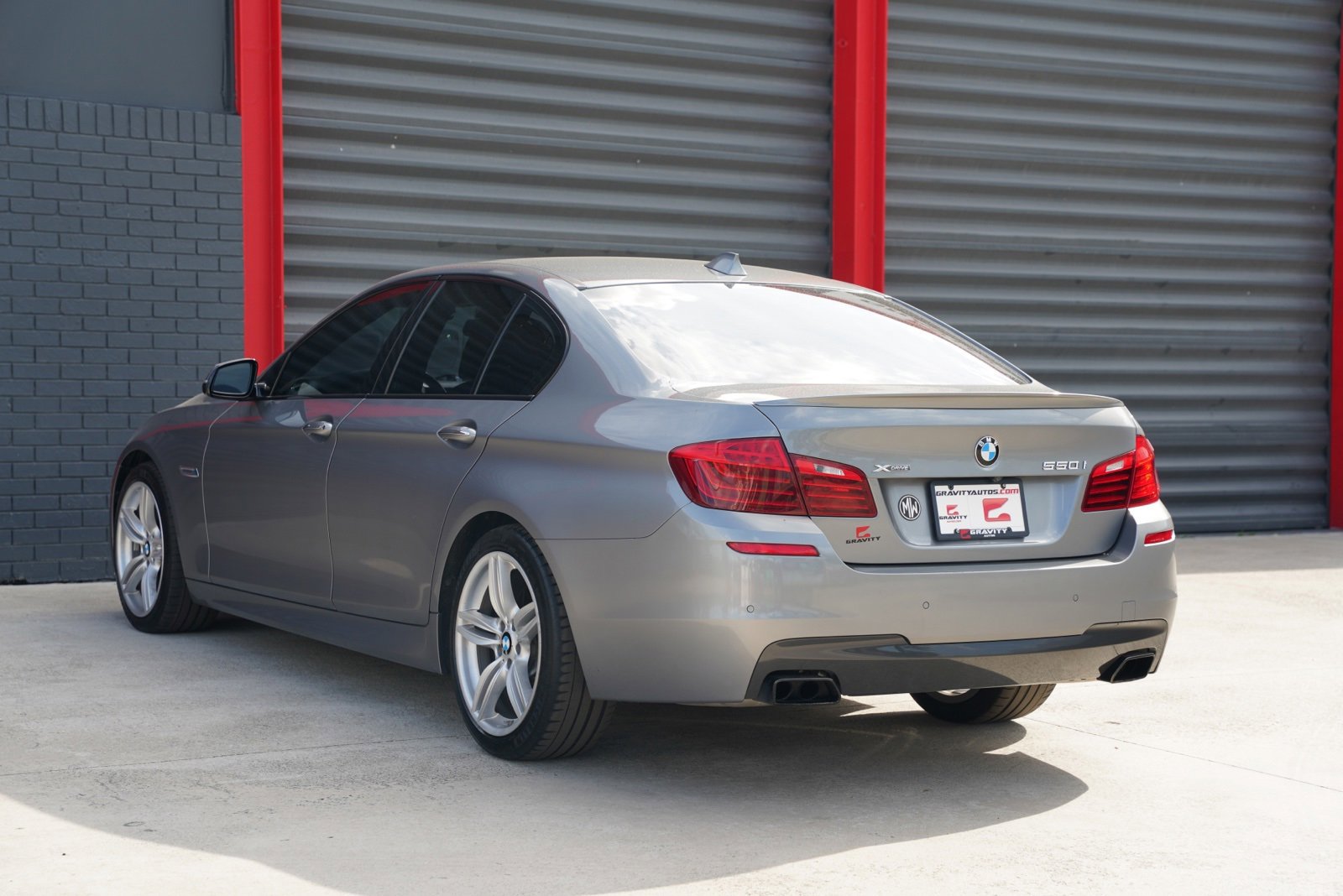 Used 2014 BMW 550i xDrive Sedan image 9