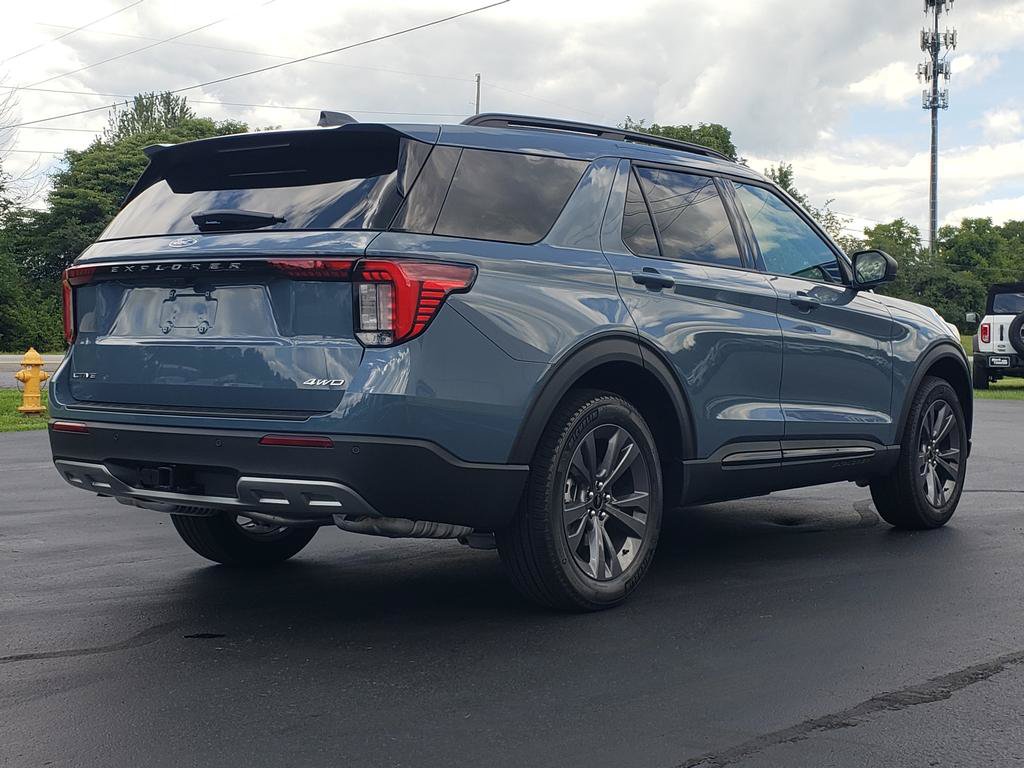 New 2026 Ford Explorer Active w/ Active Comfort Package AWD/4WD image 4