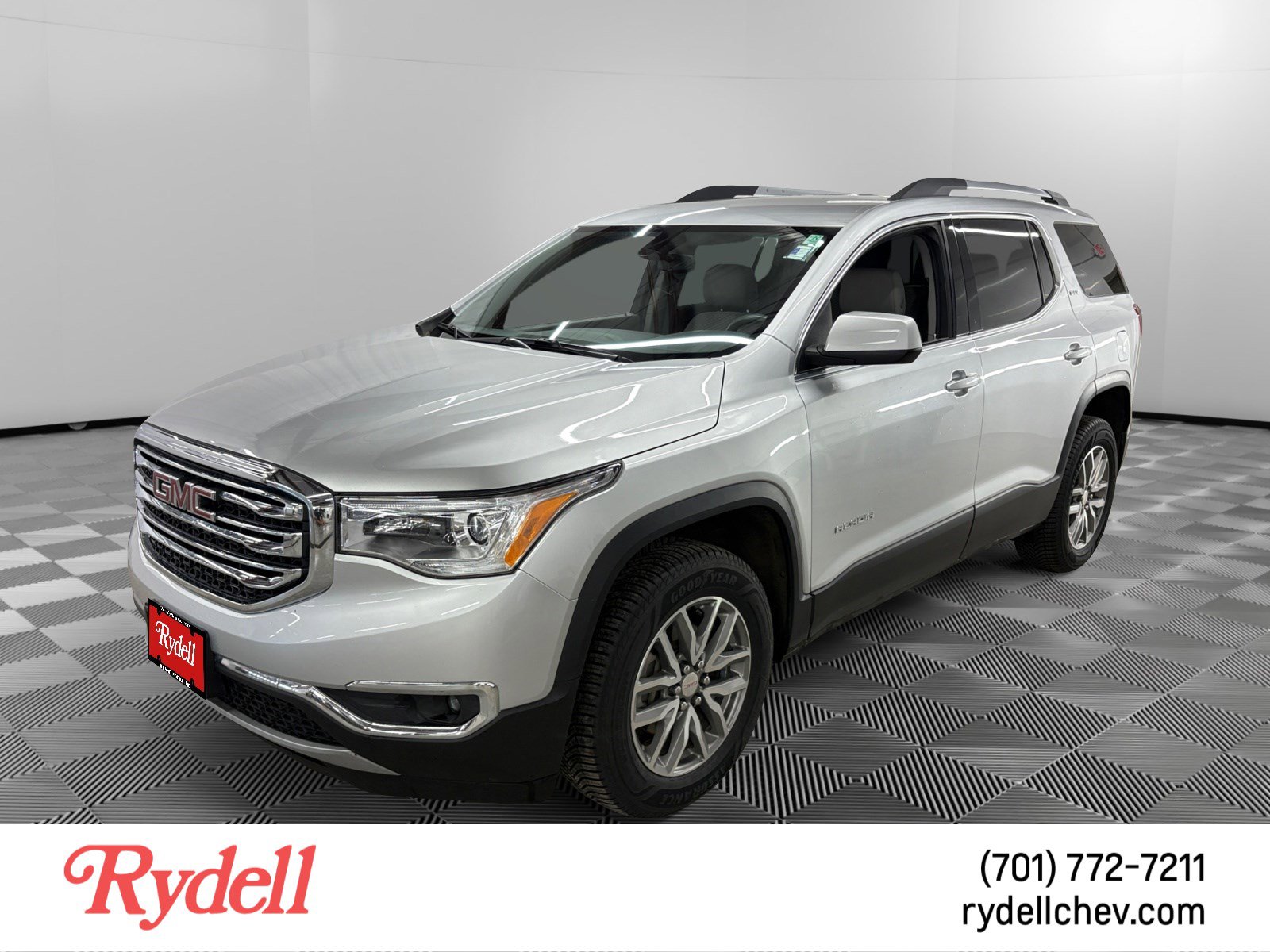 Used 2018 GMC Acadia SLE