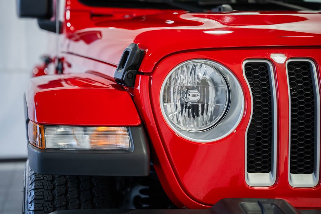 Certified 2022 Jeep Wrangler Unlimited Sahara w/ Cold Weather Group AWD/4WD image 13