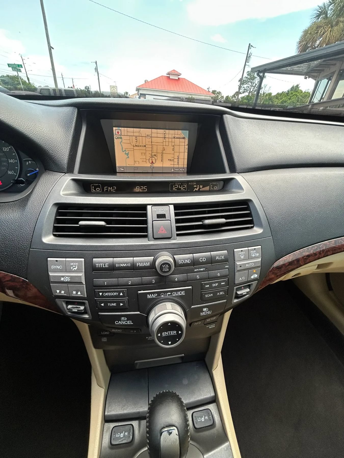 Used 2012 Honda Crosstour EX-L image 31