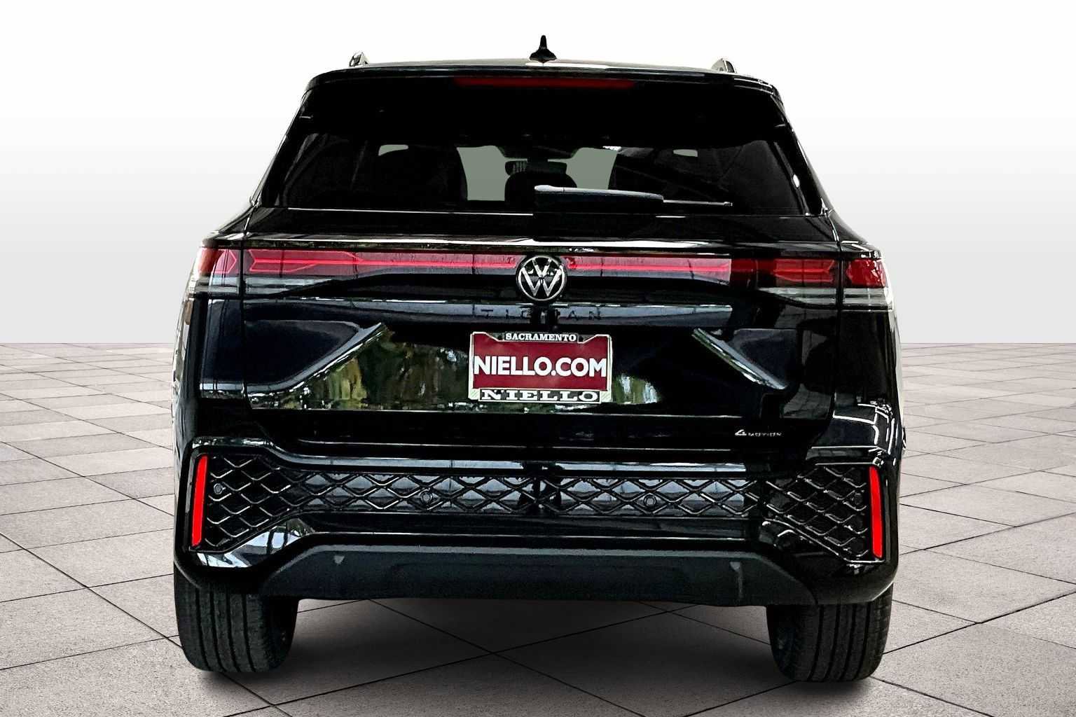 New 2026 Volkswagen Tiguan SE R-Line image 6