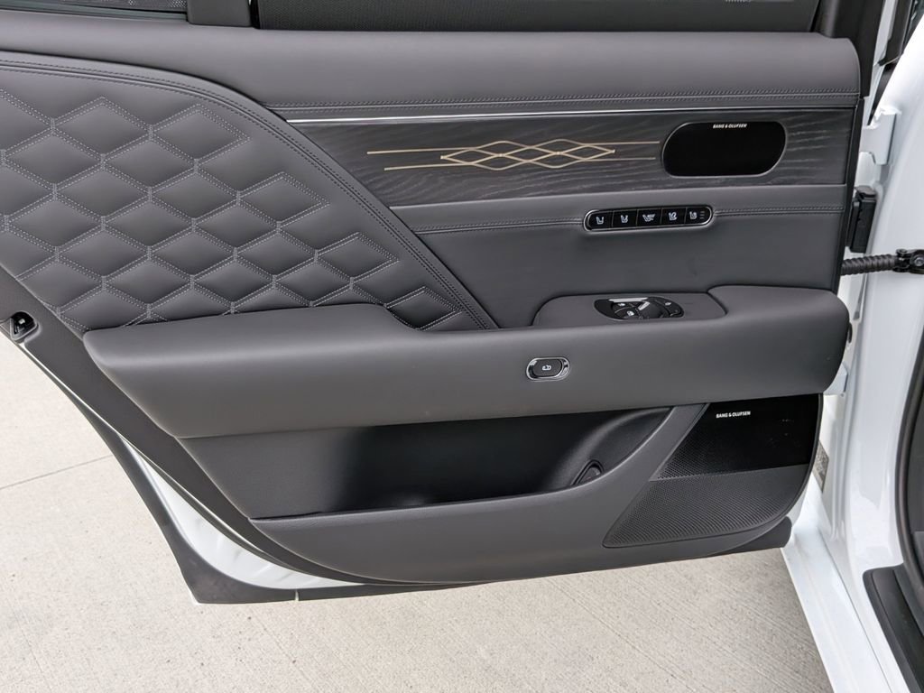 New 2026 Genesis G90 3.5T Prestige image 23