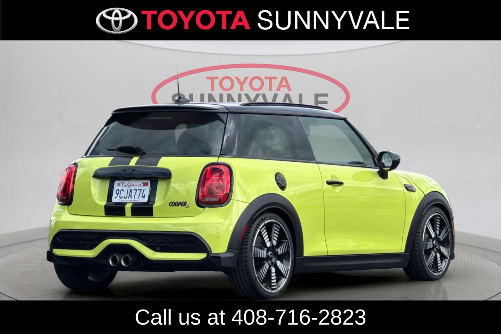 Used 2023 MINI Cooper S w/ Driver Assistance Package FWD image 3