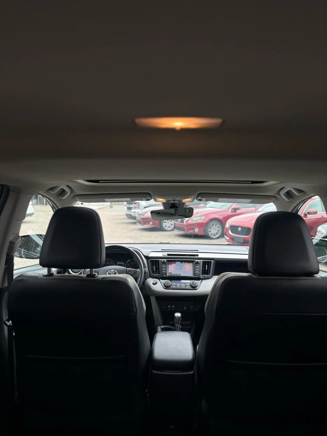 Used 2016 Toyota RAV4 Limited image 32