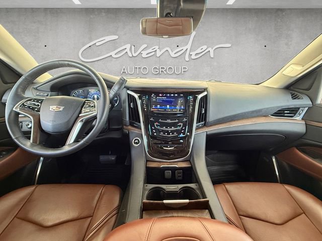 Used 2017 Cadillac Escalade ESV Premium Luxury image 20
