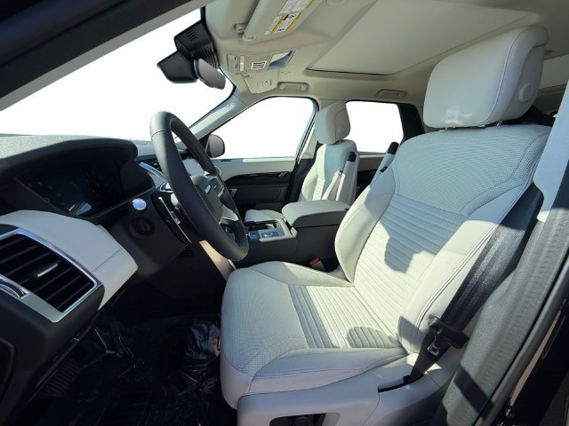 New 2026 Land Rover Discovery S AWD/4WD image 10
