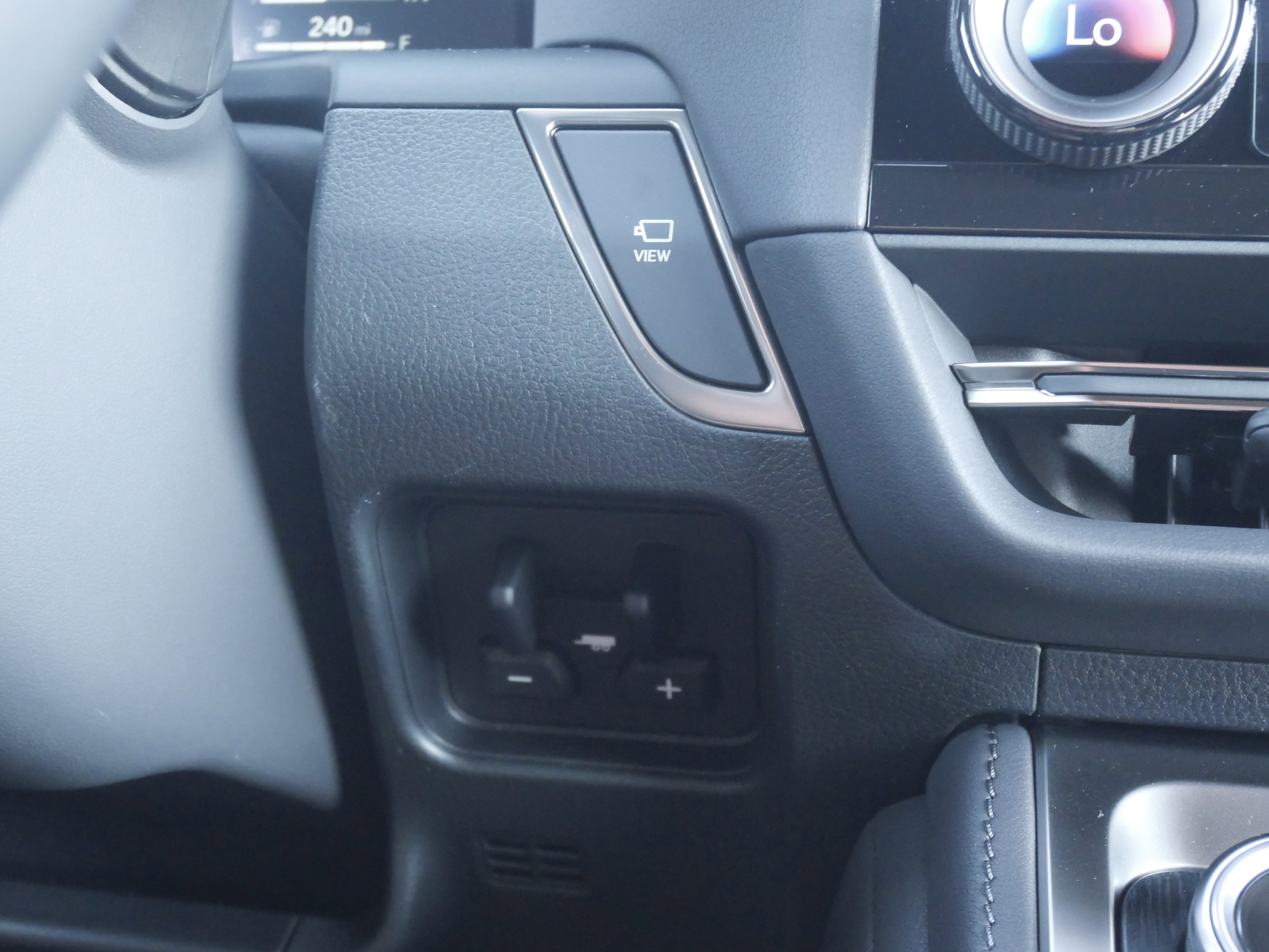 Used 2026 Lexus GX 550 w/ Accessory Package (2T) image 24