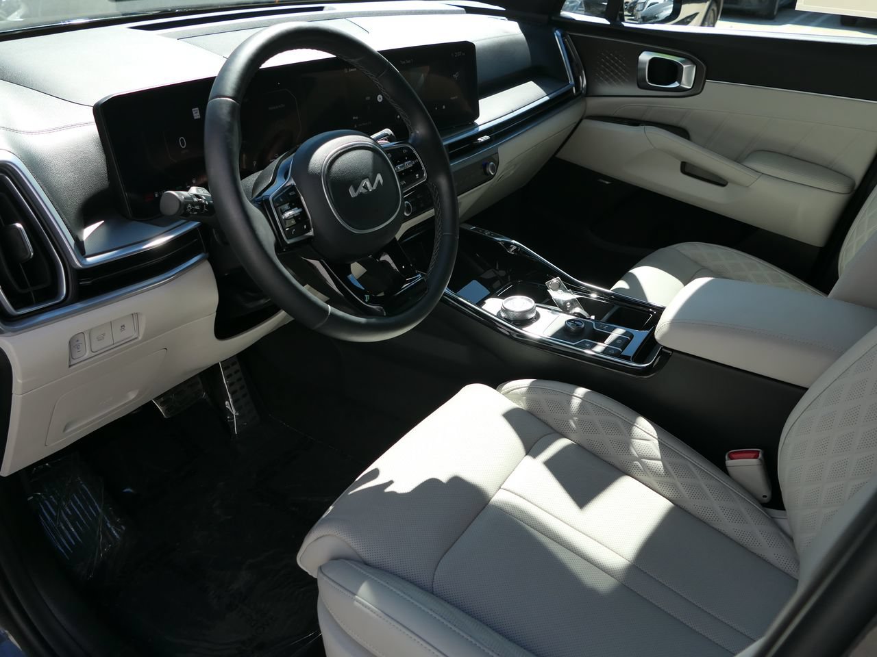 Used 2025 Kia Sorento SX Prestige AWD/4WD image 11
