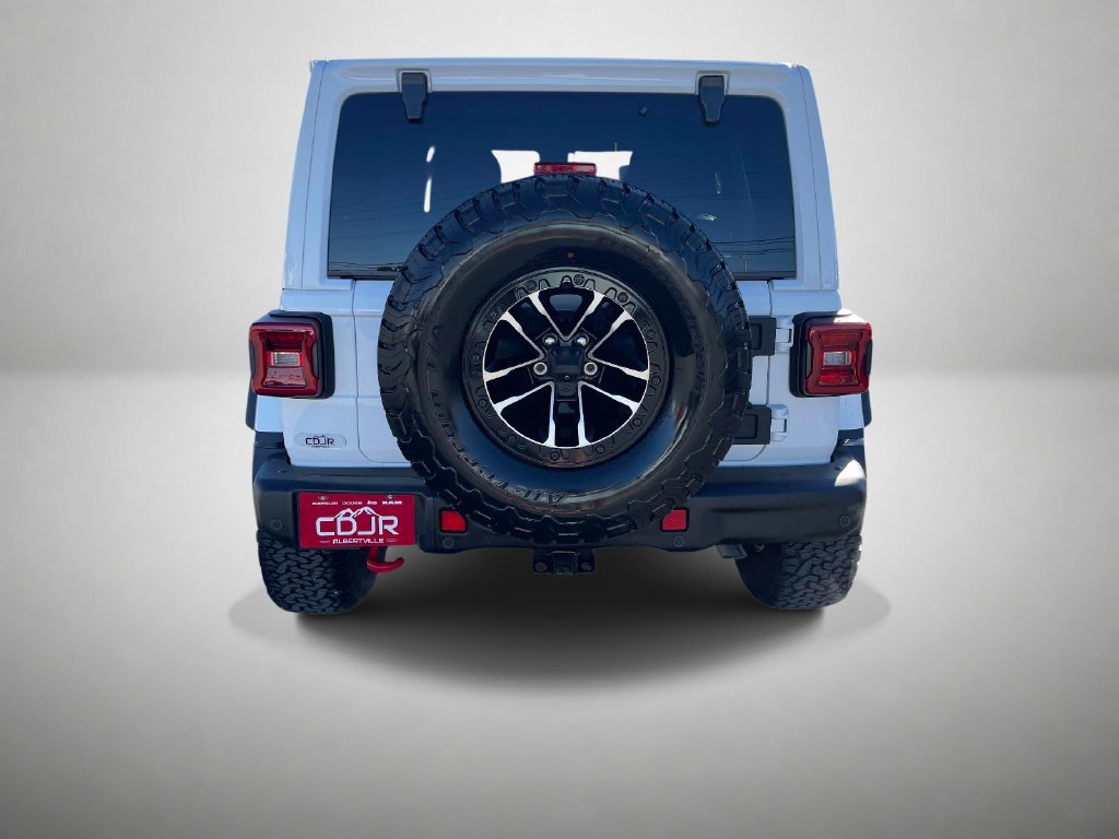 Used 2024 Jeep Wrangler Unlimited Rubicon AWD/4WD image 4