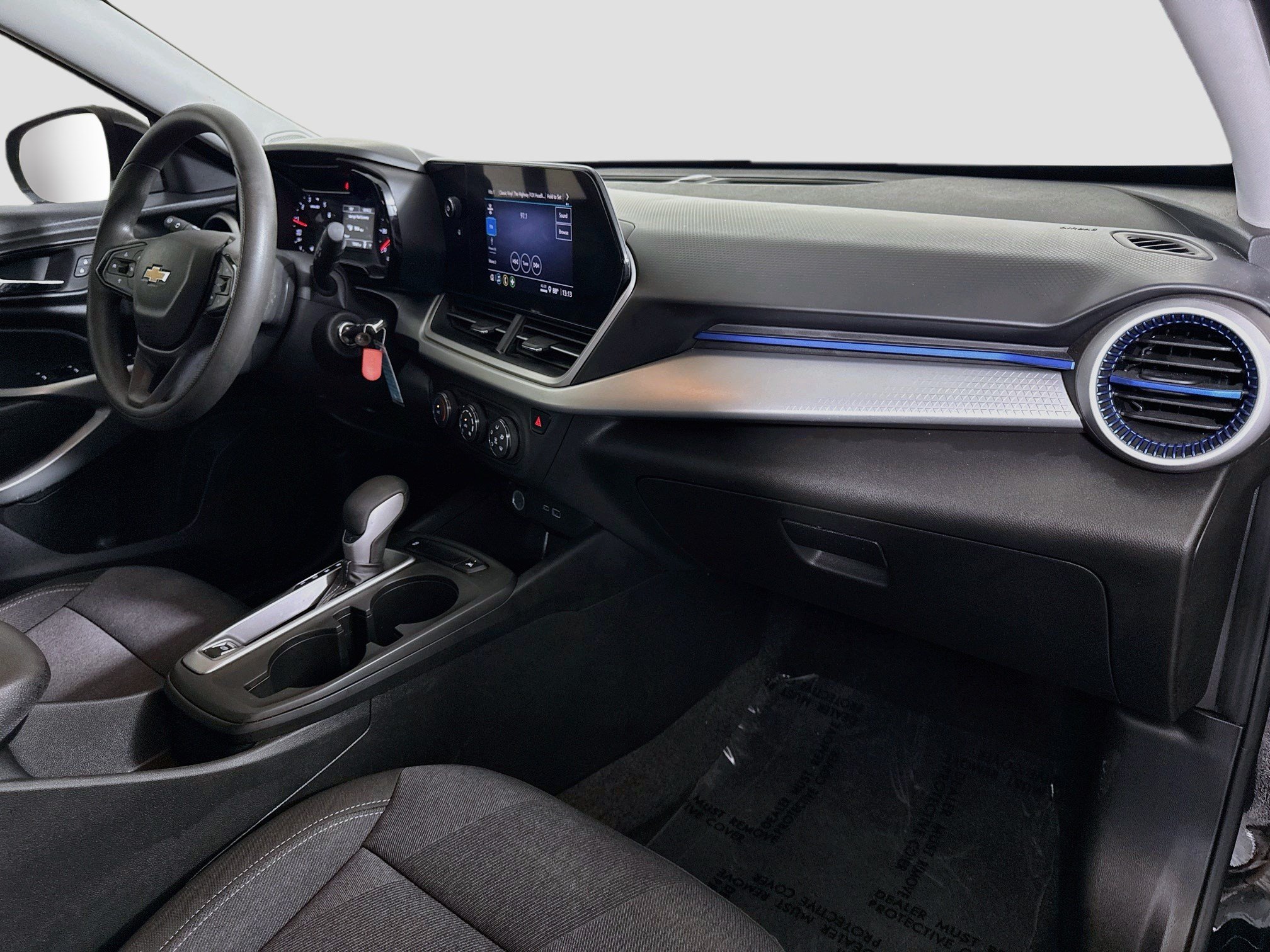 Used 2024 Chevrolet Trax LS w/ LS Convenience Package FWD image 29