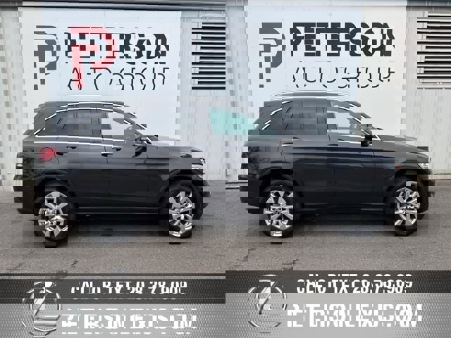 Used 2021 Mercedes-Benz GLC 300 4MATIC image 2