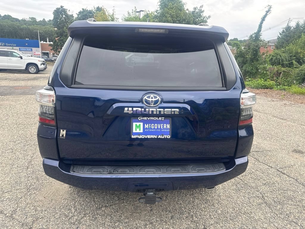 Used 2021 Toyota 4Runner SR5 Premium w/ Moonroof Package AWD/4WD image 37