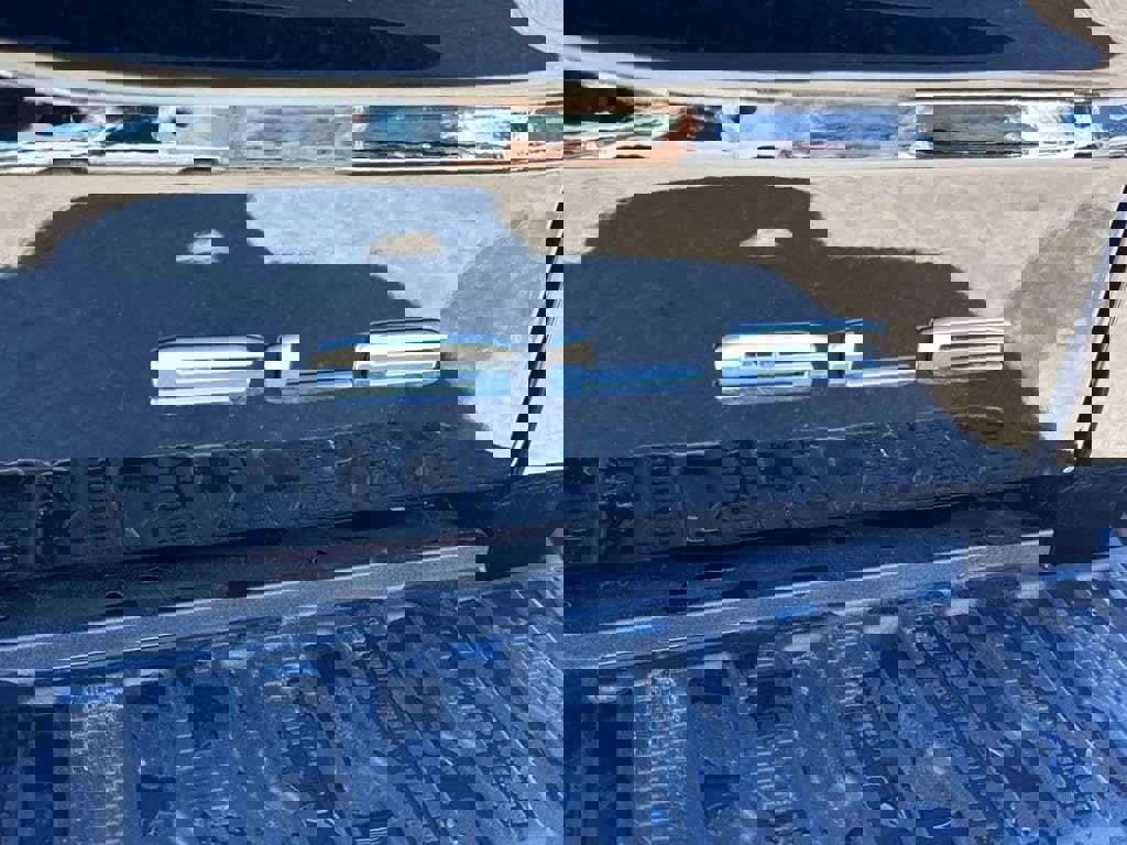 New 2026 GMC Sierra 1500 SLE w/ Preferred Package image 6