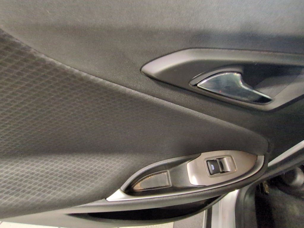 Used 2018 Chevrolet Malibu LS image 15