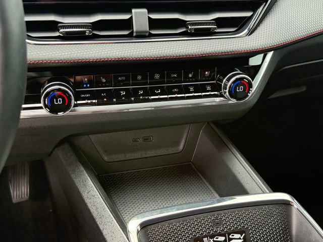 Used 2025 Chevrolet Equinox RS w/ Safety and Technology Package image 19