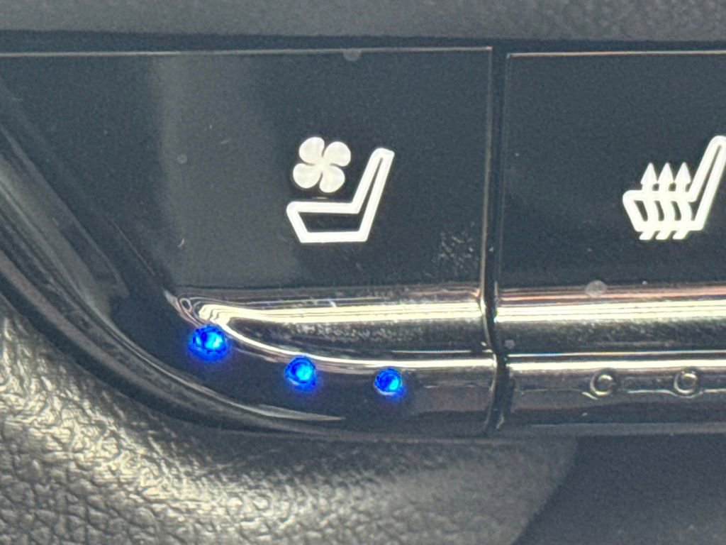 Used 2024 Chevrolet Blazer RS w/ Driver Confidence II Package image 44