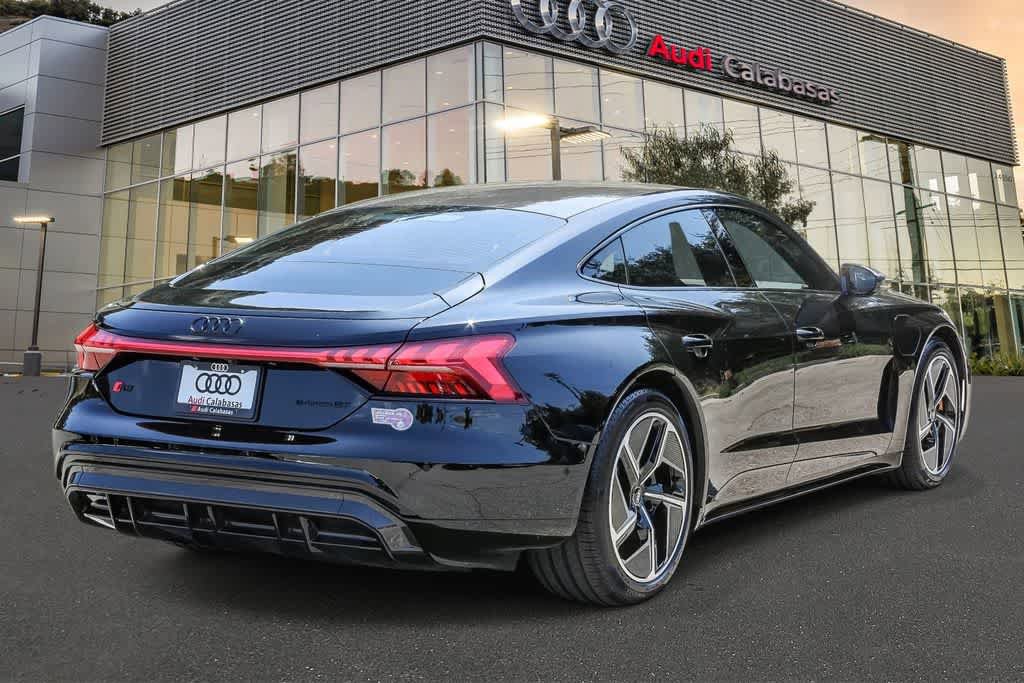 Used 2023 Audi RS e-tron GT w/ Carbon Performance Package AWD/4WD image 4