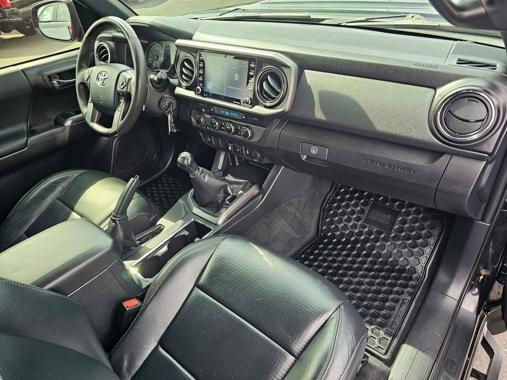 Used 2020 Toyota Tacoma TRD Sport image 19