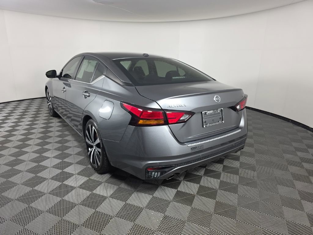 Used 2022 Nissan Altima 2.5 SR image 3