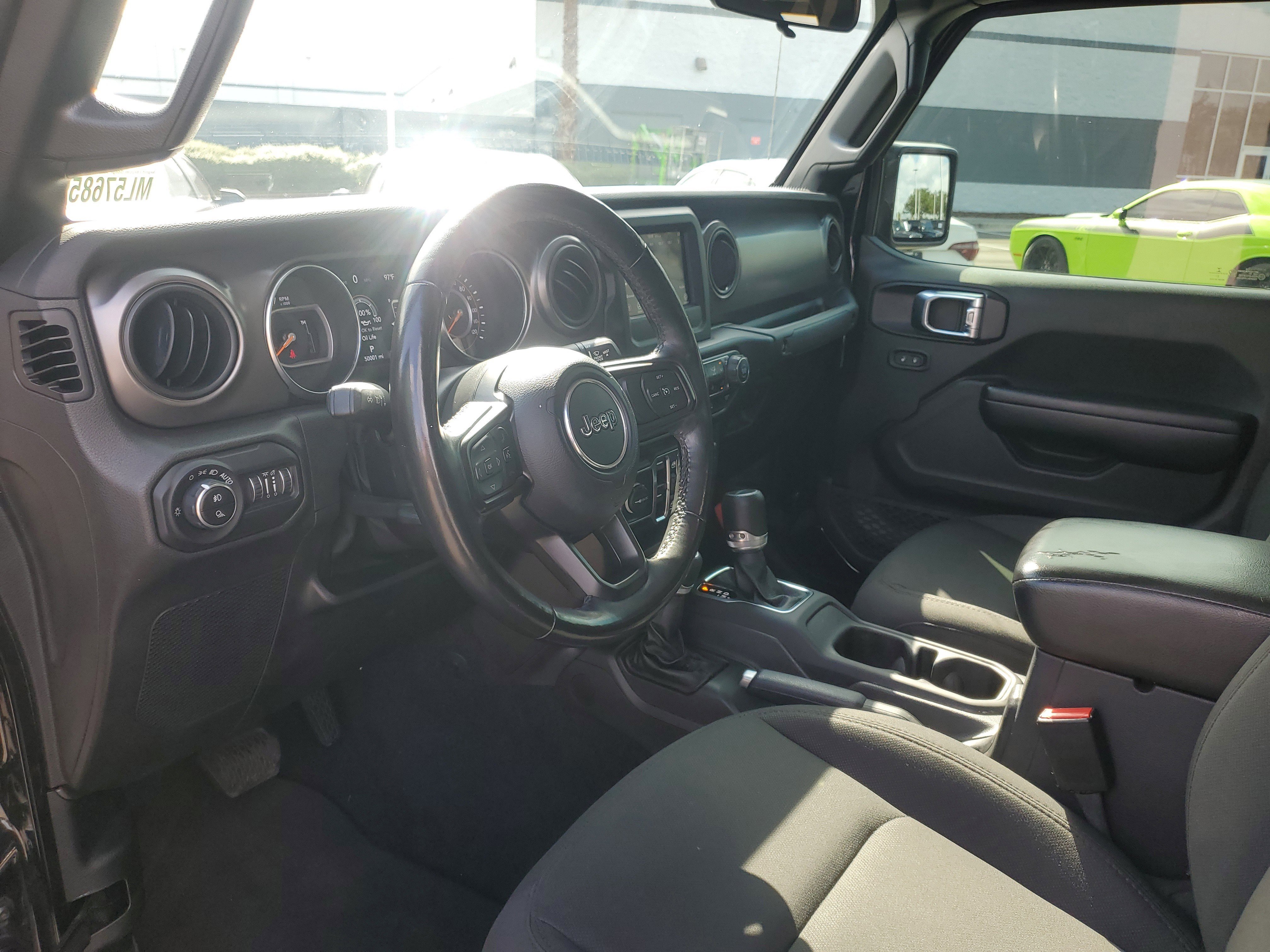 Used 2021 Jeep Gladiator Sport AWD/4WD image 9