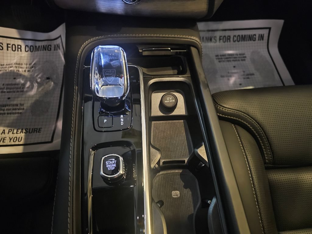 Certified 2024 Volvo XC90 B6 Ultimate w/ Protection Package Premier AWD/4WD image 21