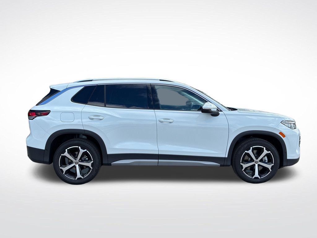 New 2026 Volkswagen Tiguan SE AWD/4WD image 2