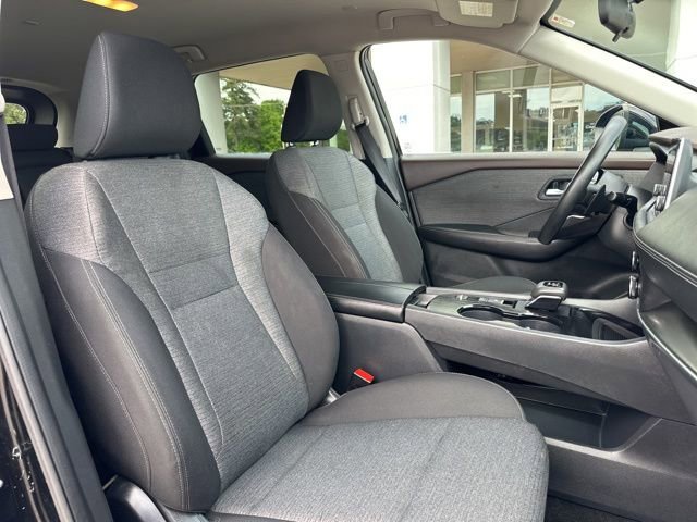 Used 2023 Nissan Rogue SV image 42