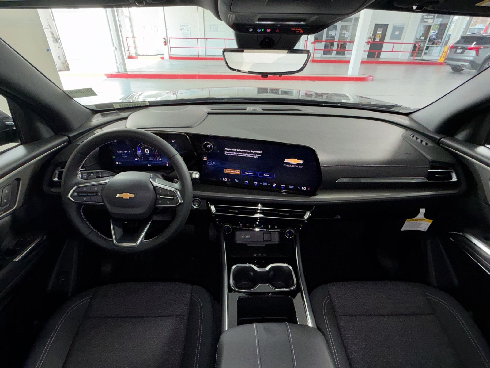 New 2026 Chevrolet Traverse LT w/ Driver Confidence Package FWD image 23