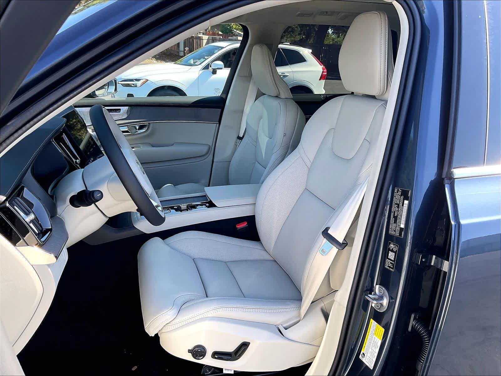 New 2027 Volvo XC90 T8 Ultra AWD/4WD image 11