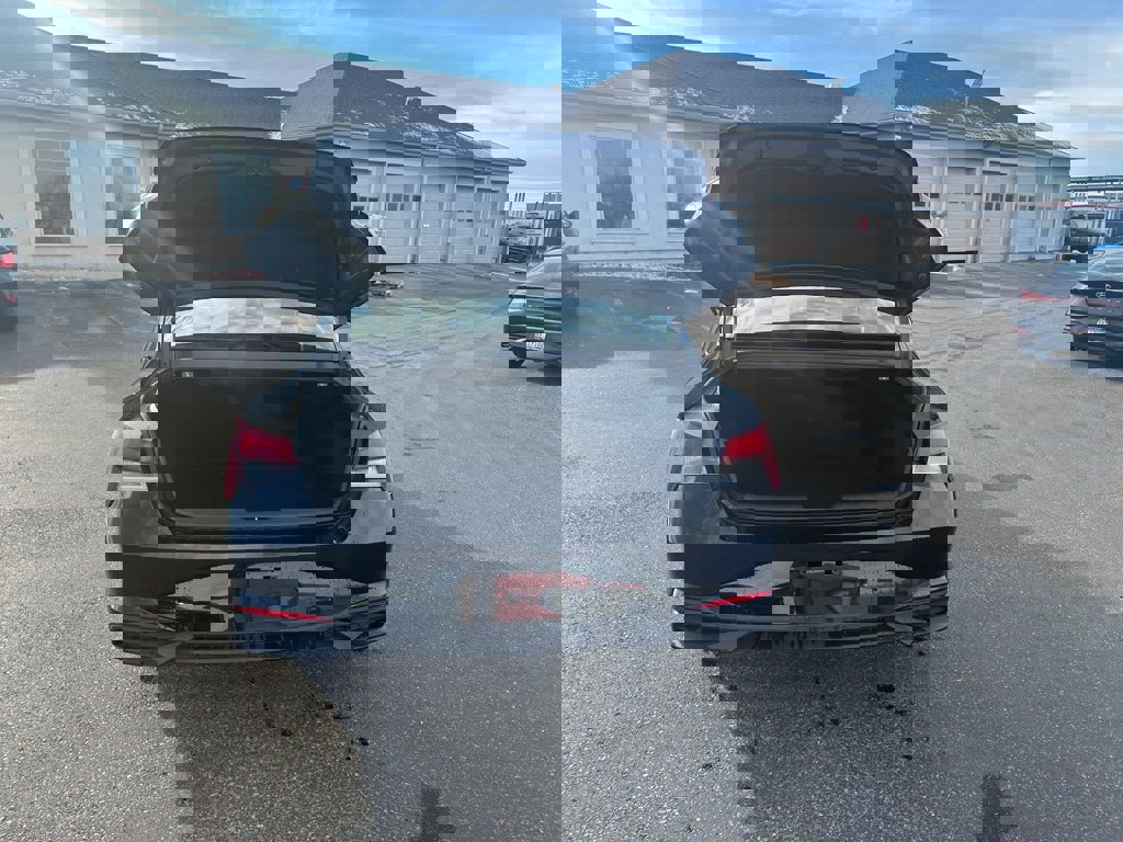 Used 2023 Hyundai Elantra SEL image 21