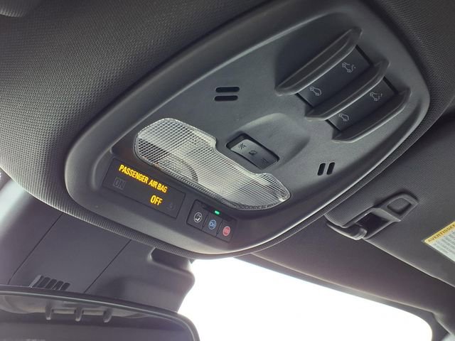 Used 2024 Chevrolet Trax RS w/ Sunroof Package image 14