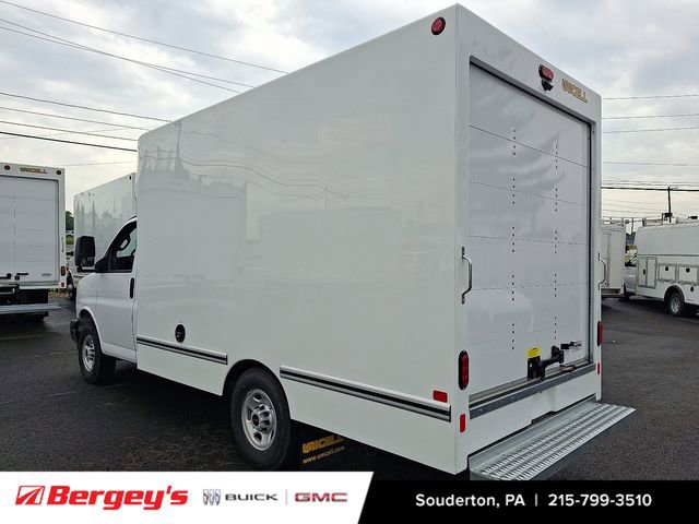 New 2026 GMC Savana 3500 w/ Power Convenience Package RWD image 4