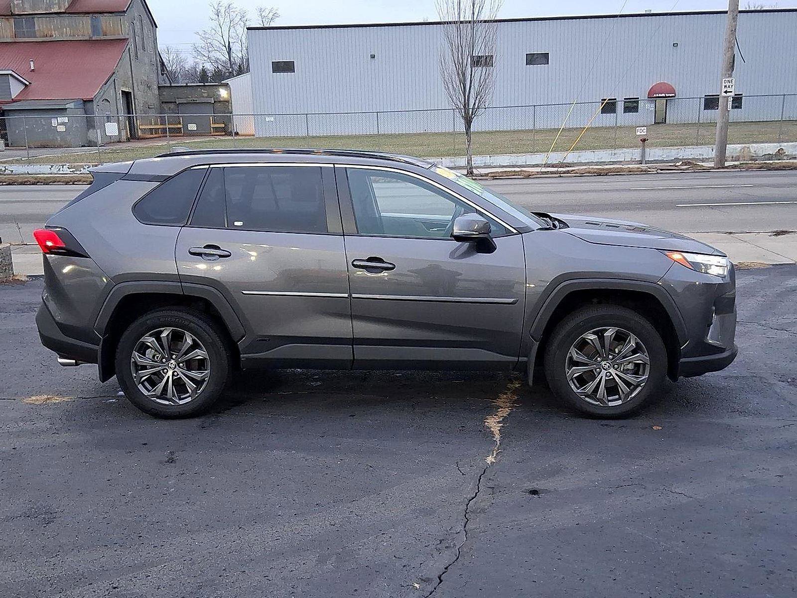 Used 2024 Toyota RAV4 XLE Premium w/ Weather Package image 2