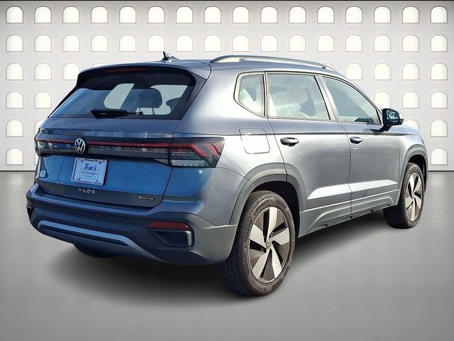 Used 2025 Volkswagen Taos S AWD/4WD image 7