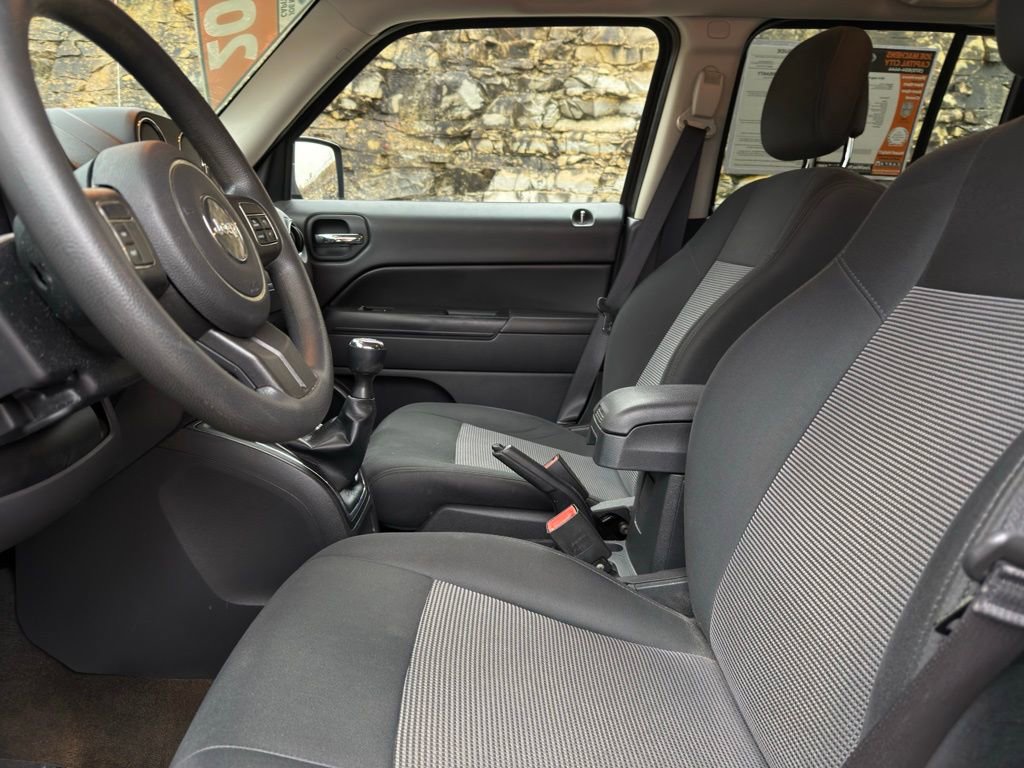 Used 2014 Jeep Patriot Sport w/ Power Value Group image 19